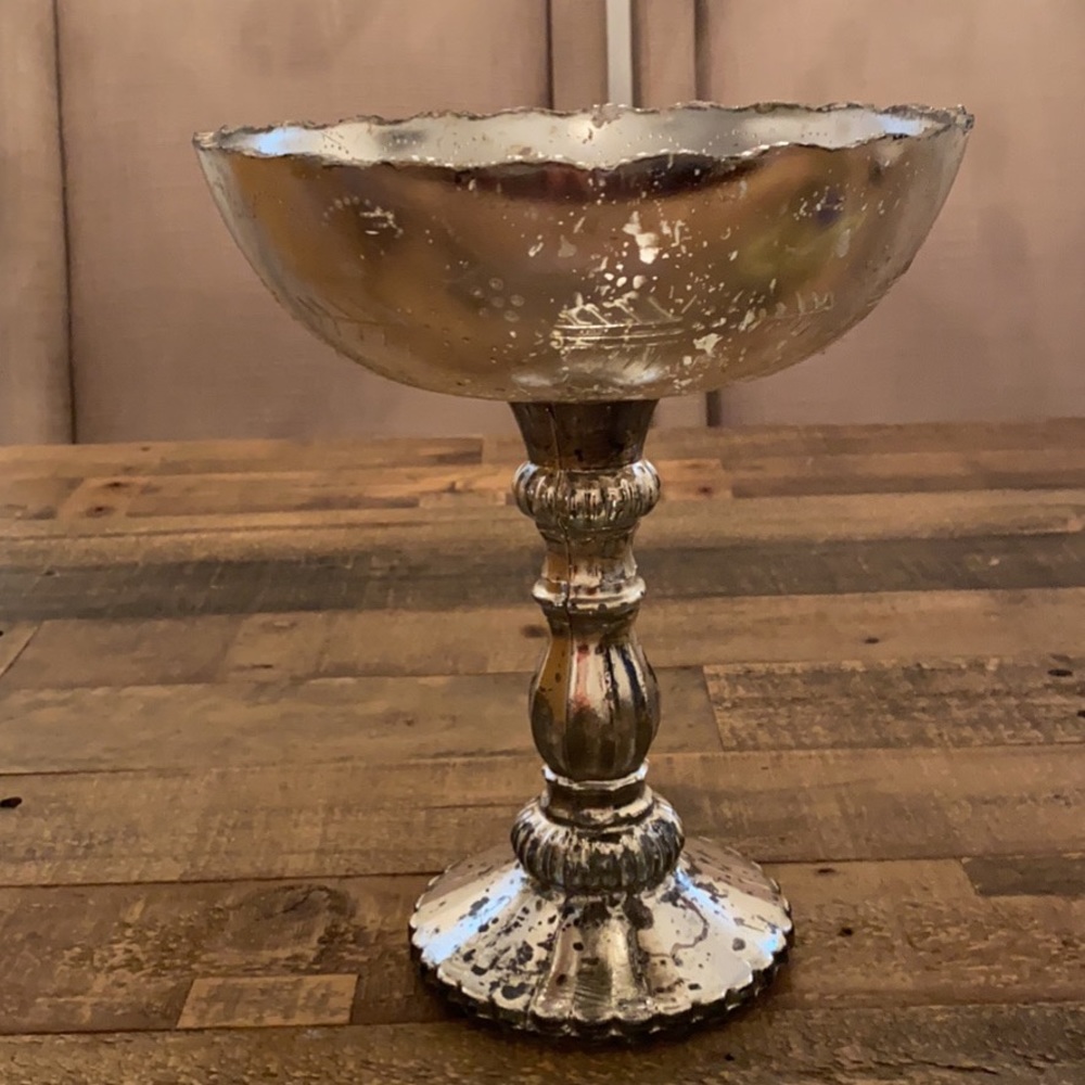 COPY - Desiray compote round vase in Silver